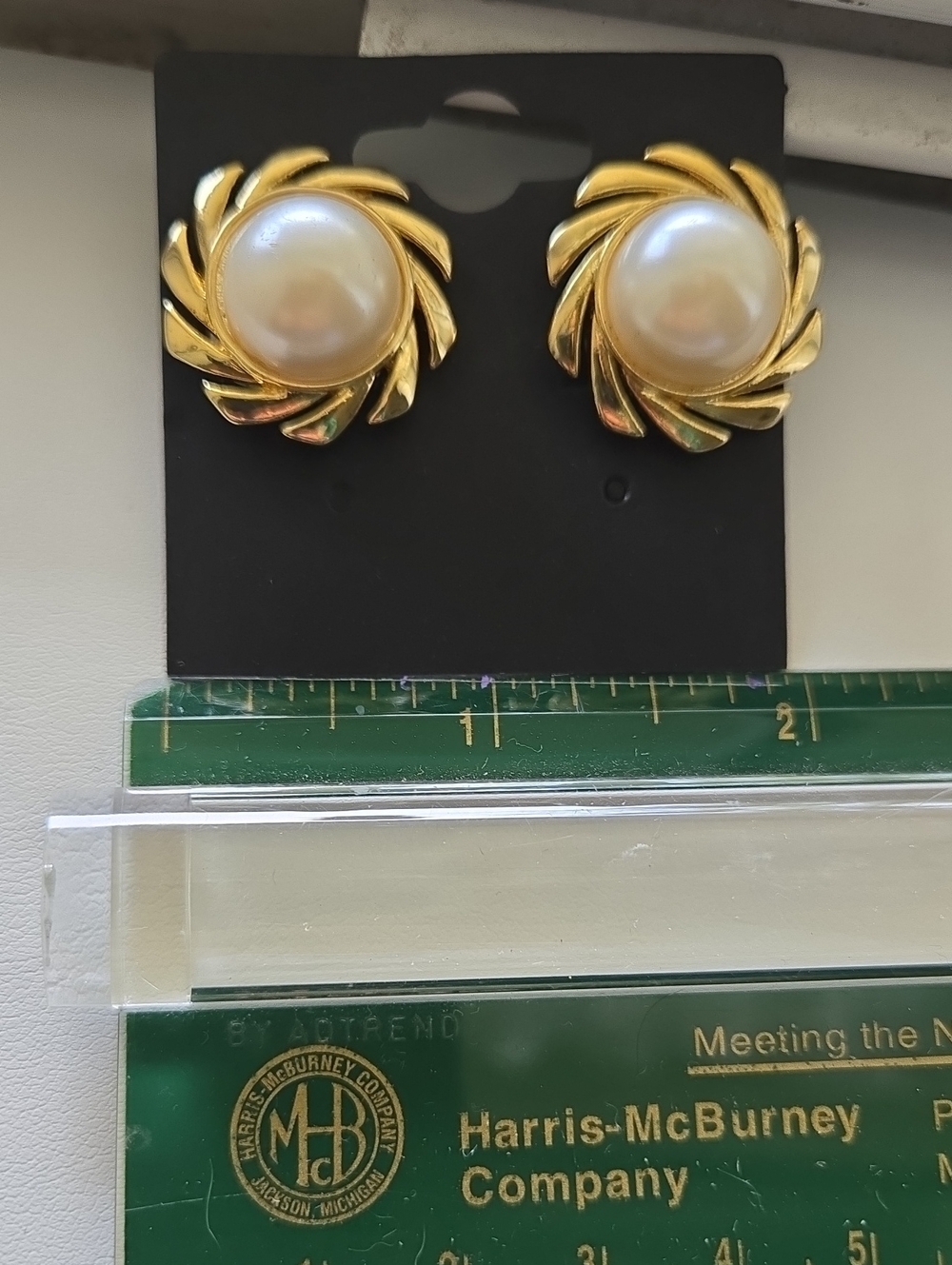 Vintage Gold and Cream Pearl-Style Swirl Clip Earrings - Picture 16 of 16